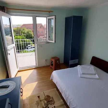 Casa Vio Etaj * إيفوري نورد